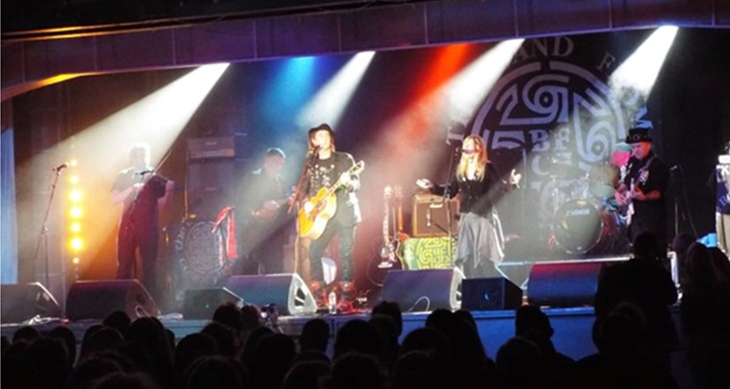 Julie McLelland and The Band from County Hell