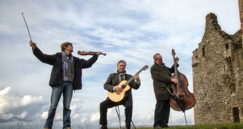 Tim Kliphuis Trio - Music in Quiet Places